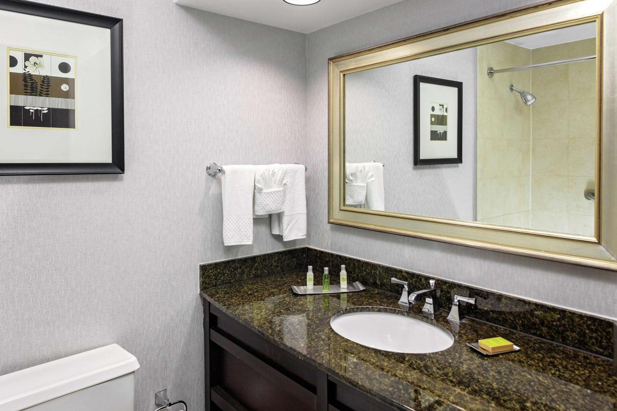Doubletree By Hilton Hotel & Executive Meeting Center Omaha-Downtown Kültér fotó